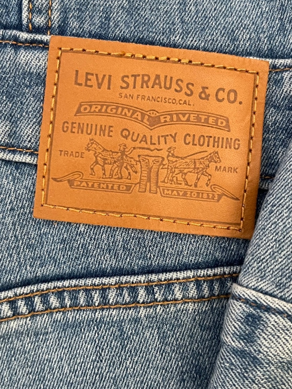 Levi’s Kick Flare Long Sleeve Denim Jumpsuit - Picture 11 of 12